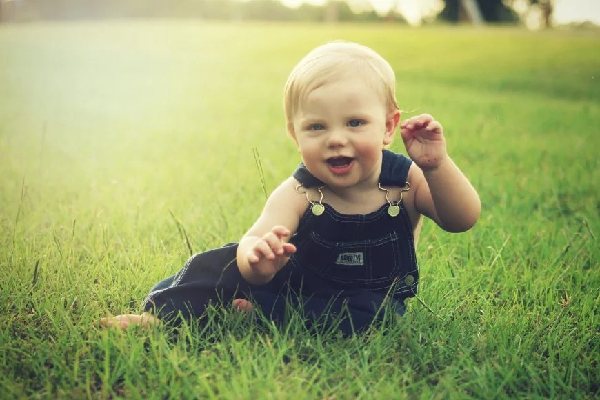 bebe motricite