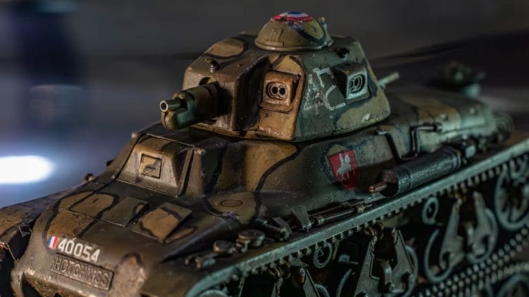 Reproductions d'armes historiques : L'art de revivre le passé à travers les répliques