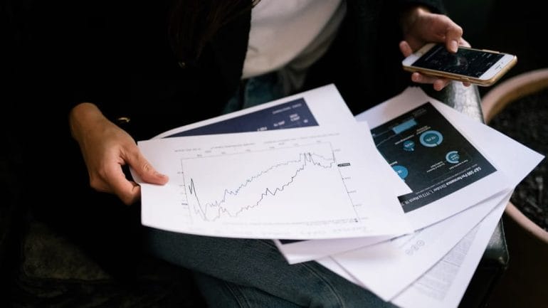 SCPI actifs refuges : vraiment rentables en 2026 ?